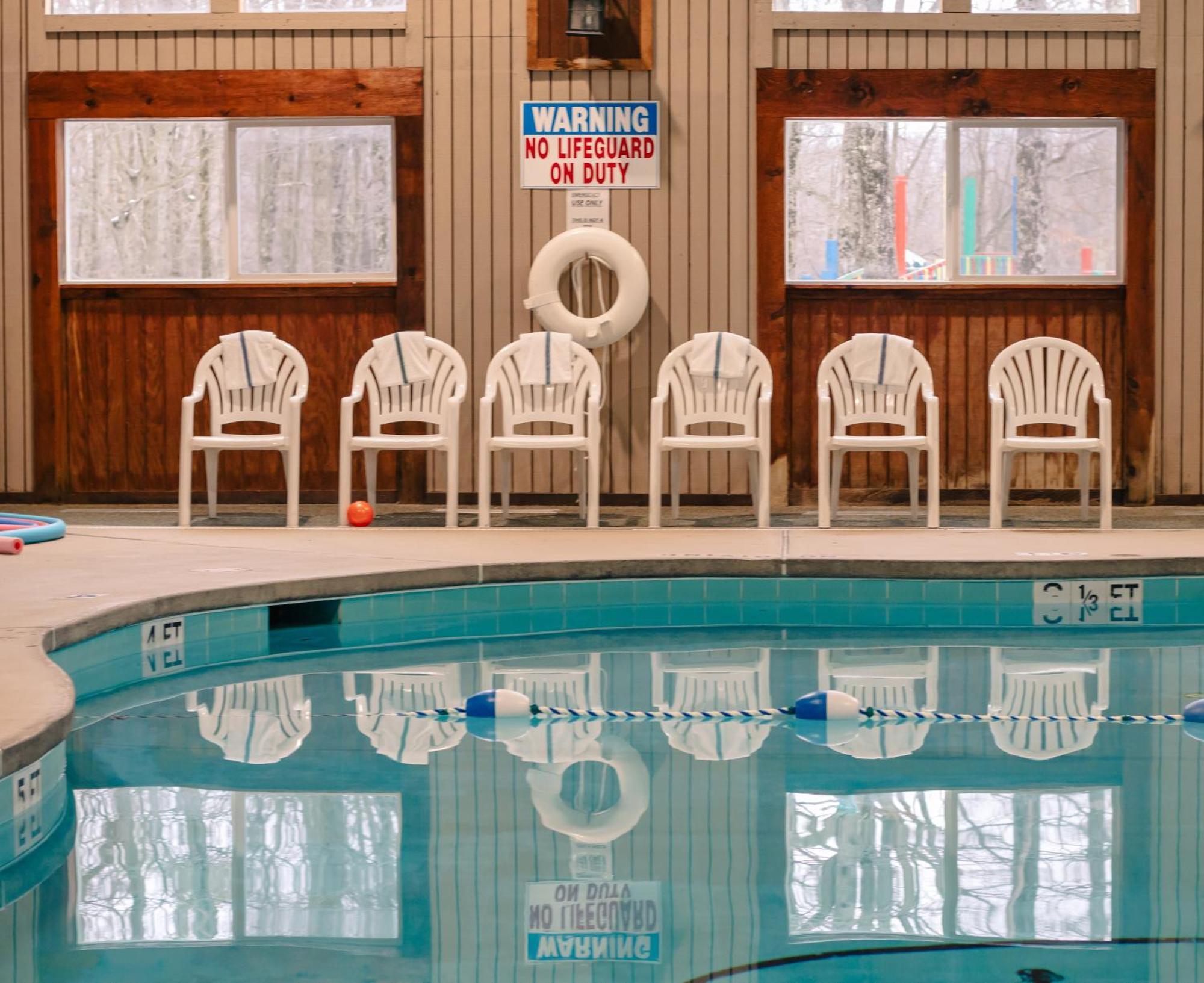 Carriage House Country Club 3*