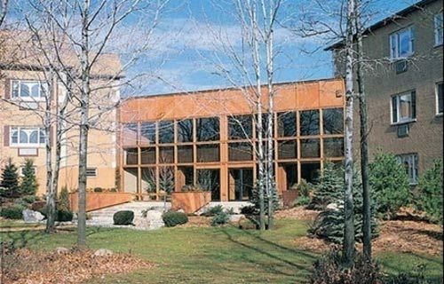 Carriage House Country Club 3*